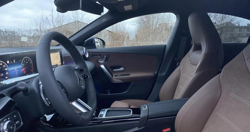 Mercedes-Benz CLA cena 254299 przebieg: 5, rok produkcji 2024 z Piaseczno małe 191